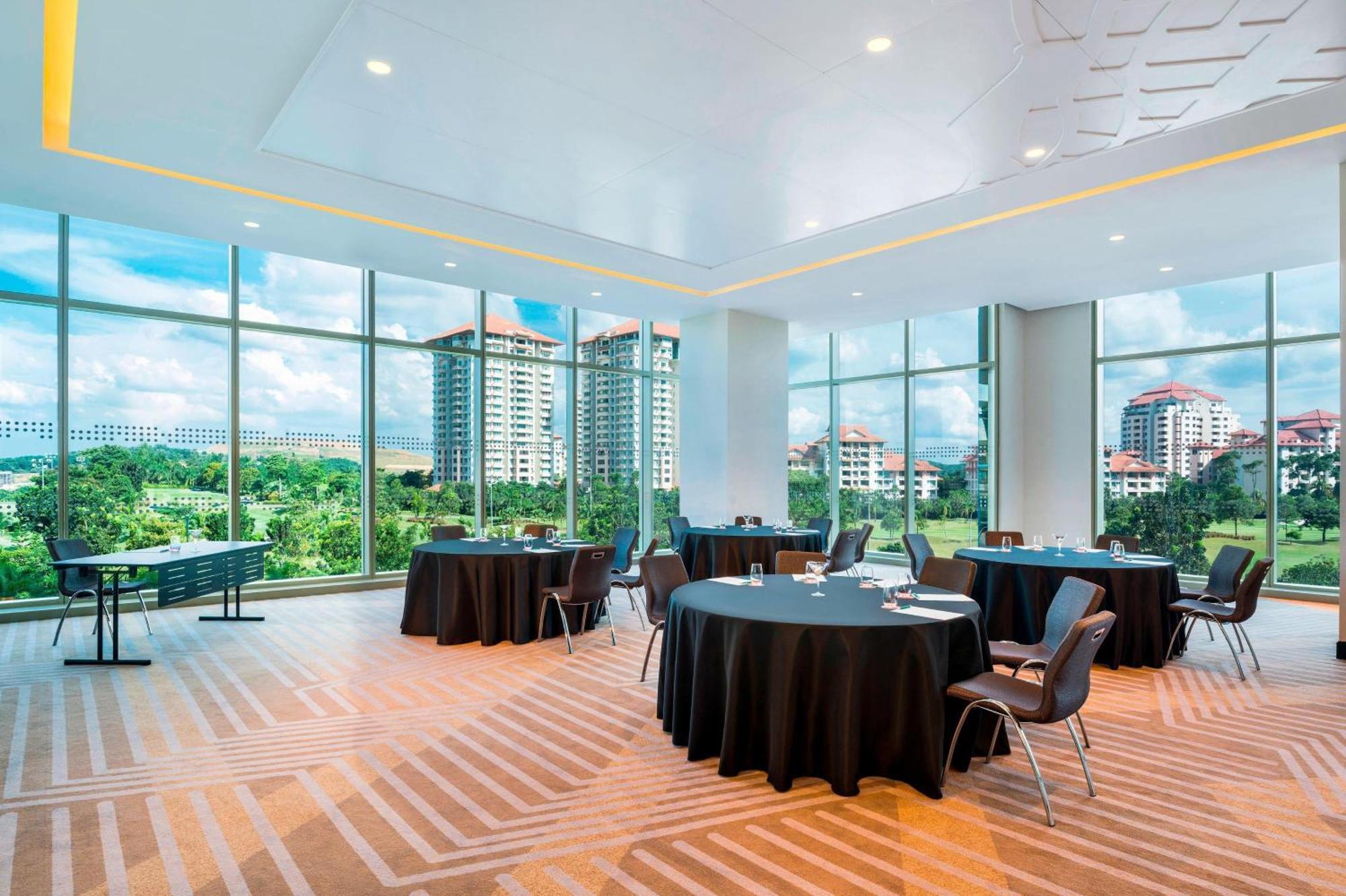 Le Meridien Putrajaya Exterior foto Meeting room