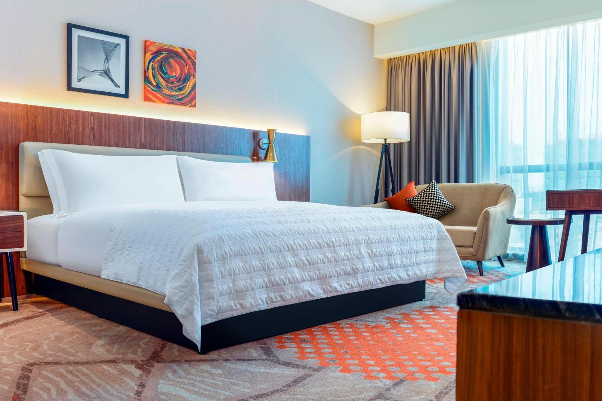 Le Meridien Putrajaya Exterior foto A guest room at the Westin Mumbai International